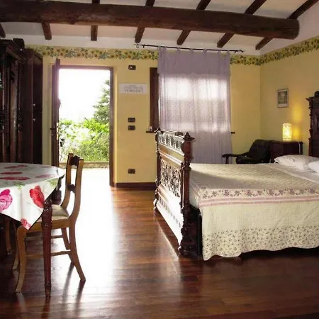 Podere Caldaruccio La Pineta - Bungalow Hébergement de vacances
